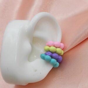 Ear cuff de colores balines rosa  turqueza
