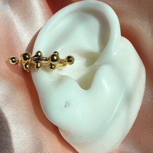 Ear cuff dorado balines diseño