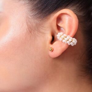 ear cuff ajustables perlas tejidas