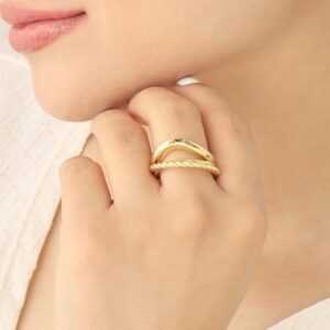 anillo ajustable dorado clasico líneas y texturas 4