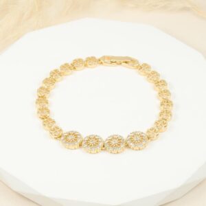 brazalette con brillos y broche