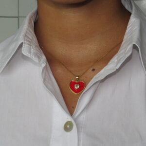 Collar de  corazon rojo con brillo