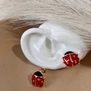 Aretes de mariquita