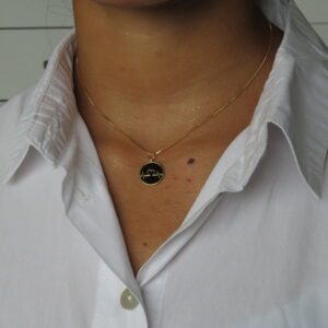 Collar de negro de linea de vida