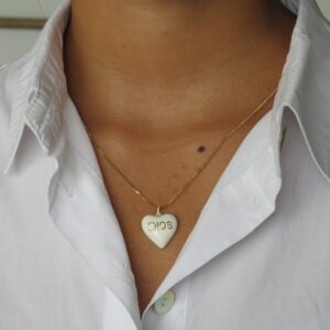 Collar de Dios en blanco