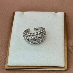 Anillo plateado ajustable trenzado con brillo