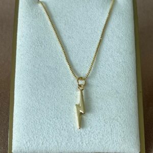 Collar de rayo dorado