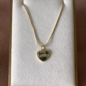 collar de corazon de love