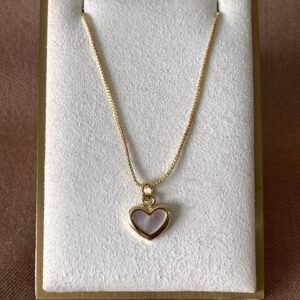 Collar de corazon de nácar