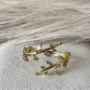 Anillo ajustable  de hojas blanco