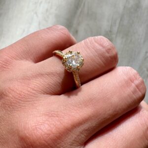 Anillo ajustable con piedra