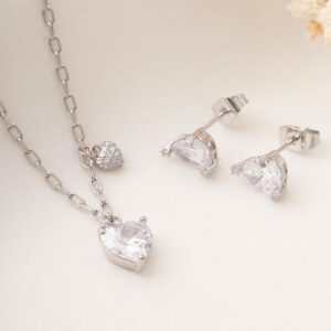 juego de collar con aretes plata de corazon