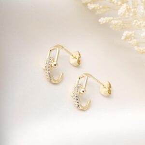 argolla mini de eslabón con brillo dorada