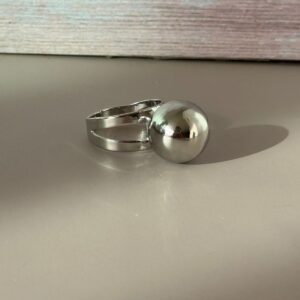 Anillo ajustable con balin plateado