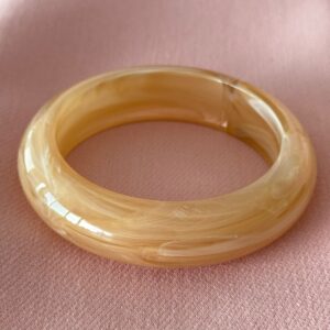 Brazalete de acrílico nube