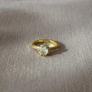 Anillo ajustable de piedra con brillo, dorado