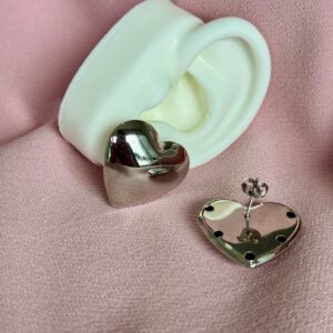 Aretes Topos maxi de corazón liso platedo